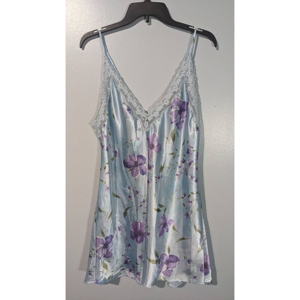 Expressions vintage nighty light blue floral print lace trim size large